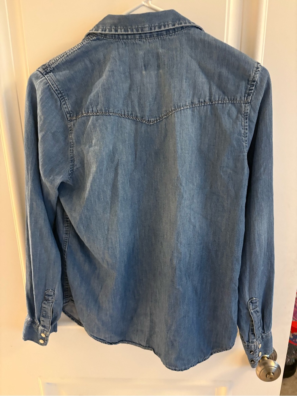 Gap Denim Light Blue Western Shirt with pearl snap buttons - Picture 15 of 16